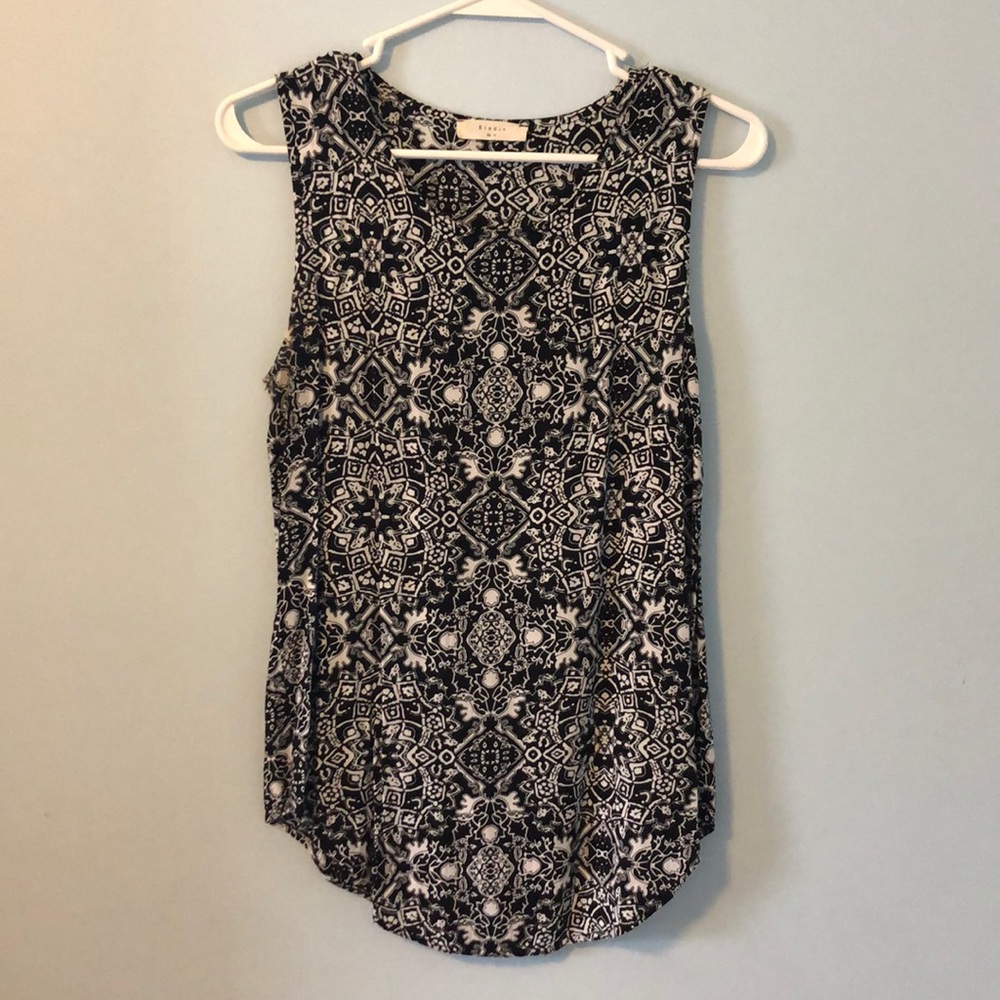 Black and white patterned tank